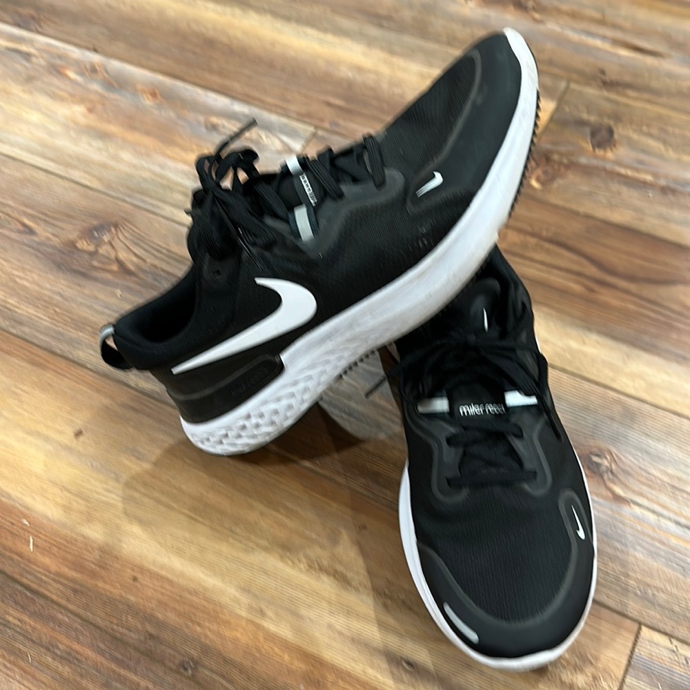 Nike miler react men’s size 11.5